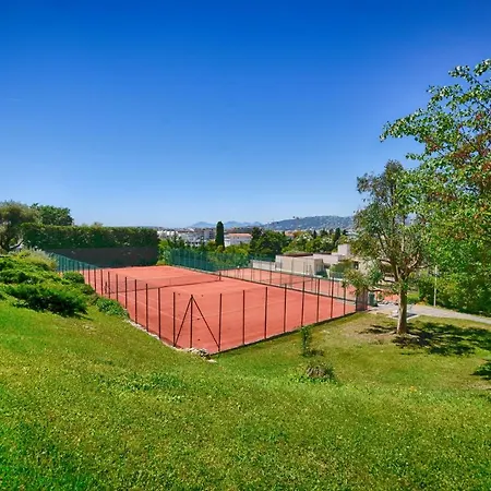 Eden Parc Apartment