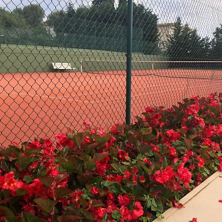 Eden Parc *